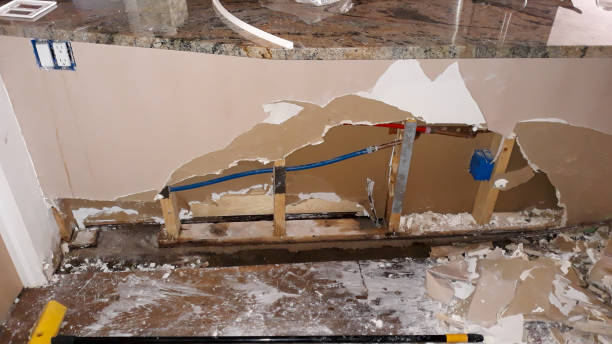 Best Commercial water damage restoration  in Lakeview, WA